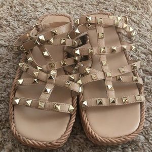 Marc Fisher “Angela” gladiator pink sandals